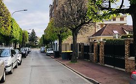 Paris Visit - Business - Tourism